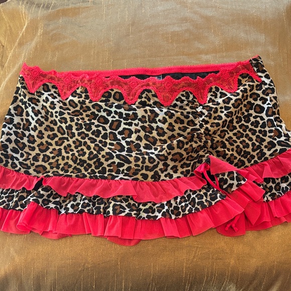 bebe Animal Print Mini Skirt with Red Lace - Picture 1 of 6